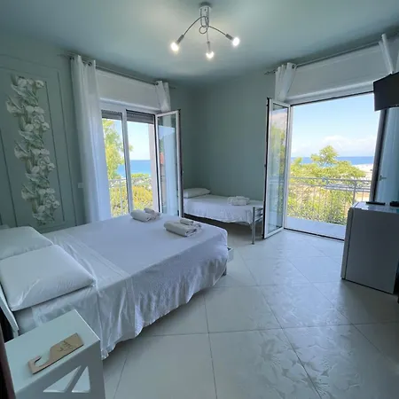 Riviera Azzurra Bed & Breakfast