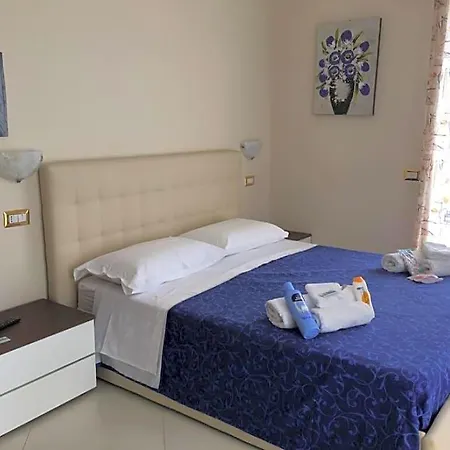 Oda ve Kahvaltı Riviera Azzurra 4*