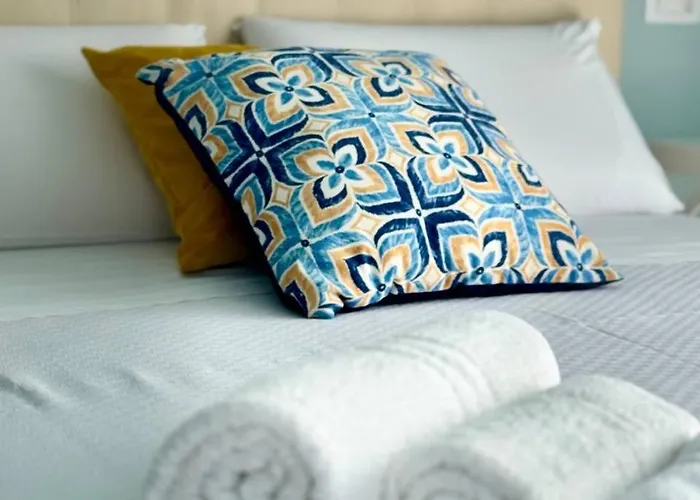 Riviera Azzurra Alojamento de Acomodação e Pequeno-almoço Cirella