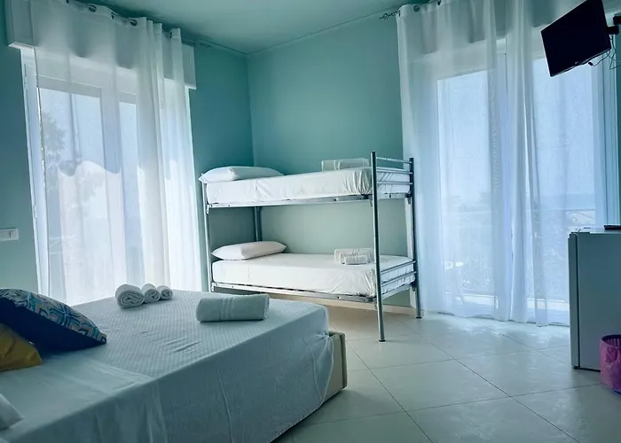 Alojamento de Acomodação e Pequeno-almoço Riviera Azzurra Cirella