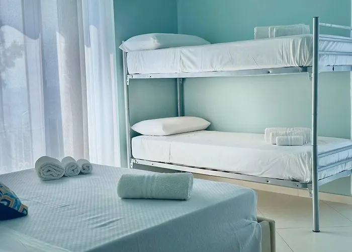 Alojamento de Acomodação e Pequeno-almoço Riviera Azzurra