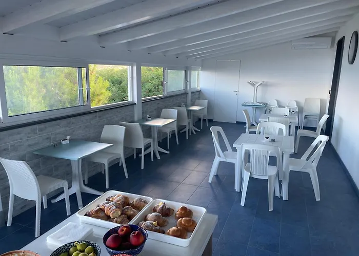 Alojamento de Acomodação e Pequeno-almoço Riviera Azzurra